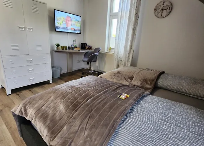 Wohnen Am Schlosspark - Parkblick バート・ザルツフレン